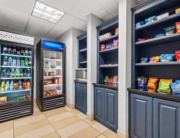 2 Stylish Rooms Designed for Relaxation Near Northwest TX Hospitals + Attraction 4