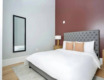 Sleeps 16 | 4 Units, Steps to the French Quarter | The Harlequin by AvantStay 3