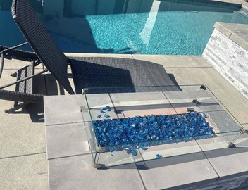 Beautiful backyard for any event, alot of space,luxury restroom.A pool, Jacuzzi. 2