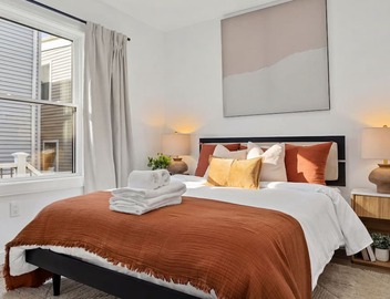 Modern 3BR Near Downtown Boston Walk to T Minutes to Logan Free Parking 3