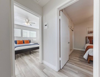 Spacious 2-Bedroom Apt in Beverly Hills Residential Area 5