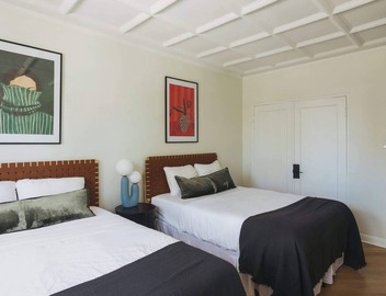 Luxury Designer Apartment 1202|Gold Coast/Old Town 5