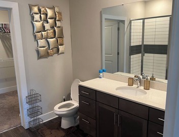 Cozy 1-bedroom Luxury condo in charming Charlotte 5