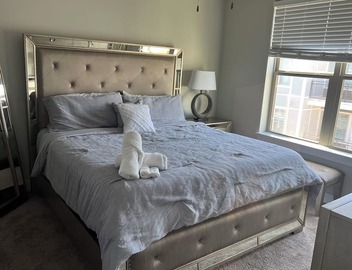 Cozy 1-bedroom Luxury condo in charming Charlotte 4