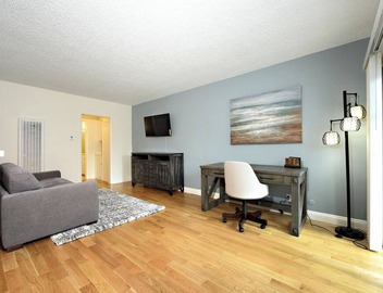V6- Lovely 1-bedroom apartment with AC in vibrant Los Angeles 5