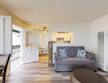 Cozy Couples Escape! Walk to San Clemente Pier 5
