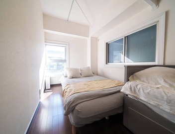6 min to Roppongi St! Spacious 5BR apt, 12 beds,140㎡,sleeps up to 12 guests. 3
