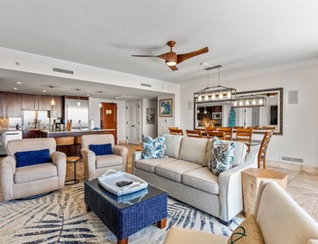 3BD Oceanfront Retreat w/Lanai, Floor-to-Ceiling Views & Modern Kitchen - Honua Kai 825 2