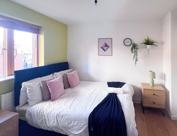 Spacious 3BR Flat | Long Stays | Walk To Euston 5