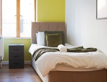 Spacious 3BR Flat | Long Stays | Walk To Euston 4