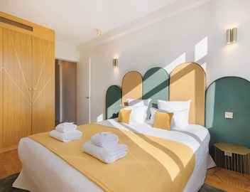 A Luxurious 3BR/3BA with A/C in Opéra-Bourse 5