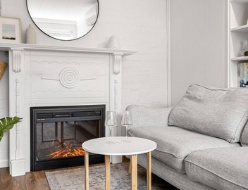 Charming 1-Bed with Fireplace by the Beach 4