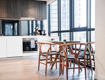 Stylish Southbank 1-bedroom with pool and Gym 4