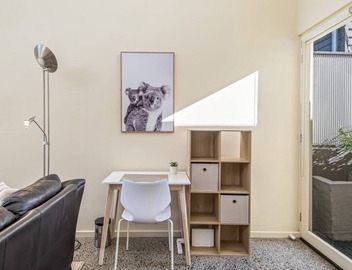Gorgeous 2-Bed Victorian Home in Artsy 2