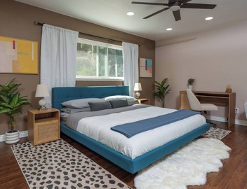Spacious 4 Bedroom House in Santa Clarita with Pool & Spa 2