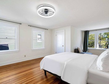 Charming and Spacious 3Beds3Bath Seattle Townhome 3