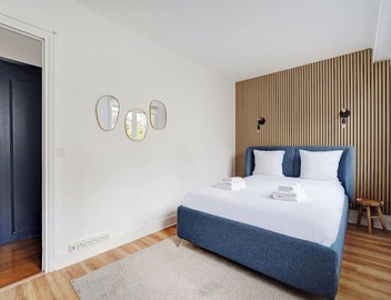 Soothing 2-bedroom apartment with AC in vibrant Paris 3