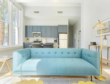 Sleeps 26 | Entire 4th Floor in French Quarter | The Harlequin by AvantStay 3