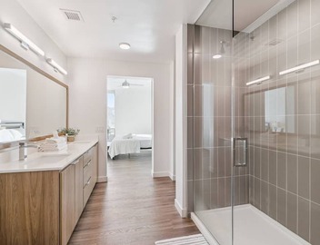 TWO CozySuites Adeline - 4BR 5