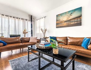 Spacious 4 bedroom home by Melrose and 10 minutes to Hollywood Walk of Fame 3