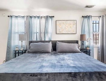 Spacious 4 bedroom home by Melrose and 10 minutes to Hollywood Walk of Fame 4
