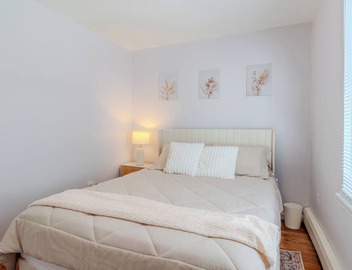 Prime 2BR Near Tufts & Downtown Boston 4