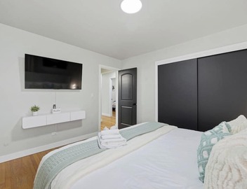 3BR Near O'Hare Office Coffee Bar Sleeps 9 4