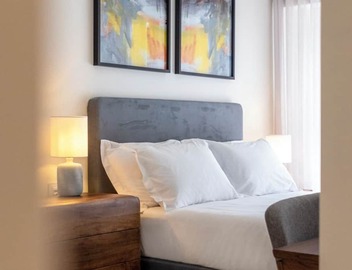 Premium 2BR Apartment in Avenidas Novas, Lisbon | Balcony & Included Services 2
