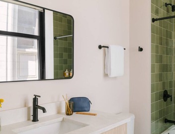LIVN West Loop Chicago 2 BR City View 3