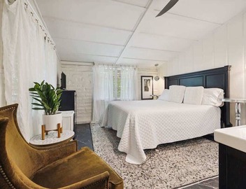 Adobe Cottage; Unit A 3