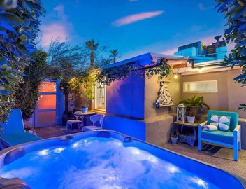 Baristo Villa; Unit B 4