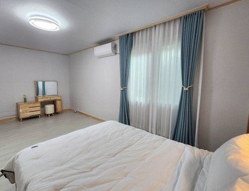 Sokcho Family House Near Seorak Port, Seafood Market & Beach (Walkable) 4