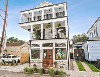 Upscale New Orleans Penthouse | Private Elevator 4