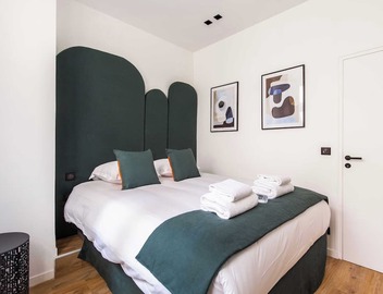 Enchanting 2-bedroom apartment with AC in Paris 3