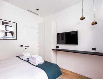 Enchanting 2-bedroom apartment with AC in Paris 2