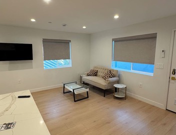 Cozy and Private Studio with Laundry and AC 2