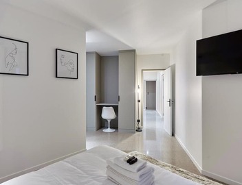 Modern Parisian apartment Center of Paris 5