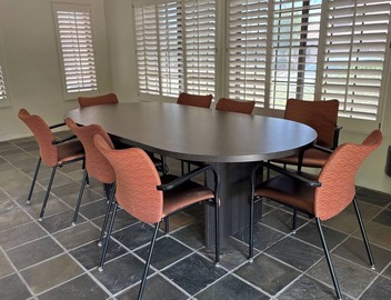 Be cool @ the pool! Quiet & private but near local attractions and conveniences! 4