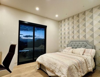 Luxury LA Mansion with Ocean & City Views 4