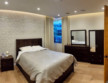 Luxury LA Mansion with Ocean & City Views 3