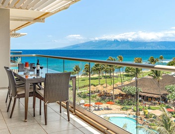 Maui Resort Rentals: Hokulani 605 – Premier 6th-Floor Oceanview Penthouse | Closest 2BR Column to the Ocean! 4