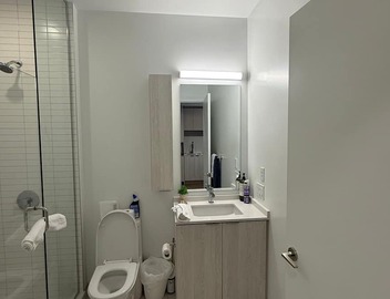 2-bedroom apartment in welcoming Mississauga with AC, fitness room 3