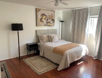 3-Bedroom Apt - Heart of Redondo Beach. Near LAX/Northrup/Hospital/Forum/Sofi 2