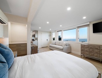 New - Modern Studio - Stunning Ocean View 4
