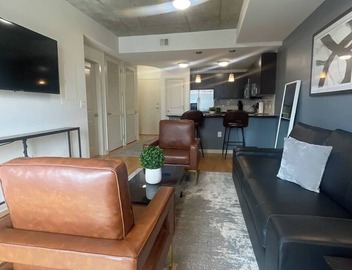 Stylish and great location for business travelers, medical professionals or anyone looking to relax in the Urban Oasis of Midtown. 4