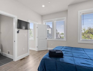Spacious 6BedroomHome+GarageParking+H StCorridorDC 4