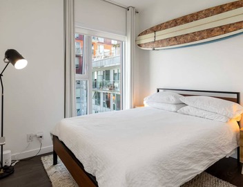 Stylish 2BR with Panoramic City & Mountain Views! 3