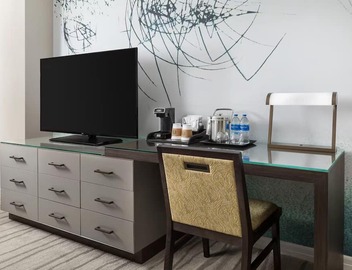 Westin New Orleans | Traditional King Room | Walk to Bourbon Street 5