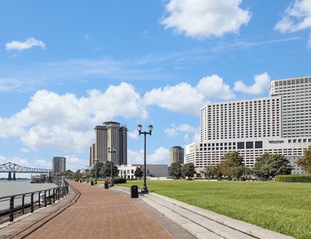 Westin New Orleans | Traditional King Room | Walk to Bourbon Street 5