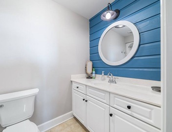 Lighthouse on the Bay - 2605 Bay Front-Lazy River-Boaters-Pet Friendly-Monthly 5